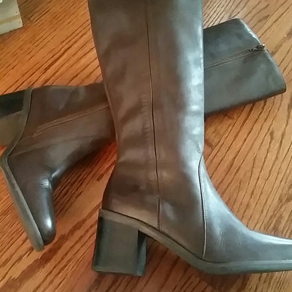 Naturalizer Shoes - Worn once! 👢👢Naturalizer Brown Leather Boots